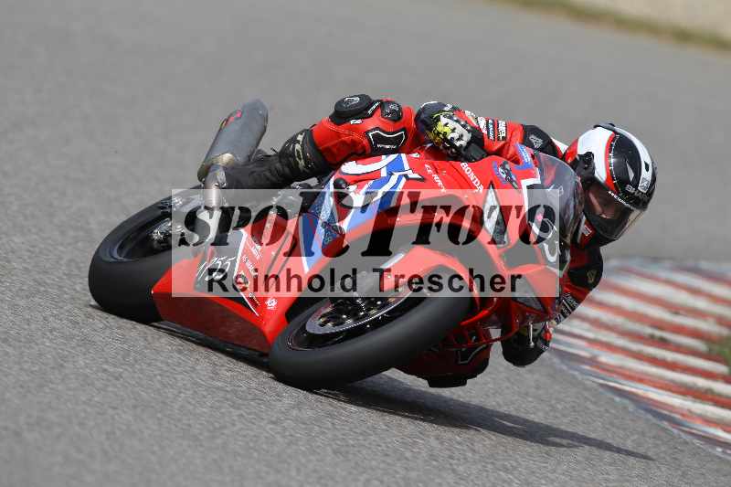 /Archiv-2023/06 10.04.2023 Moto Club Anneau du Rhin/Rouge Expert/55